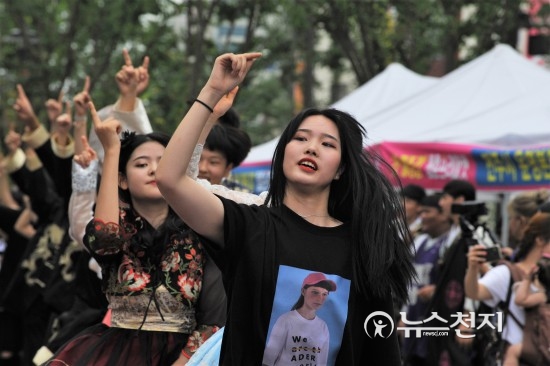[전주] 전주역 앞 첫마중길에서 펼치는 젊음의 플래시몹