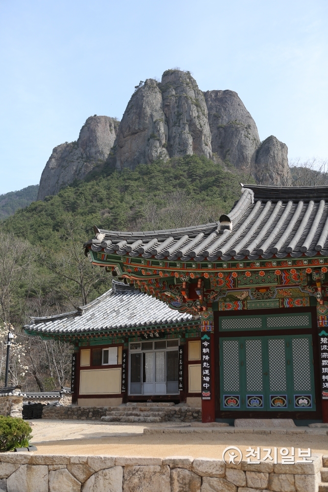 [쉼표] 청송 유네스코세계지질공원 1년… 온 가족이 30억년 비경에 취해보세요!