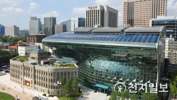 서울시, 104년 만에 시금고 변경… 신한은행 시청금융센터 개점