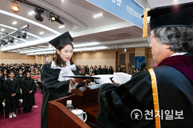 원광보건대, 제42회 학위수여식 거행