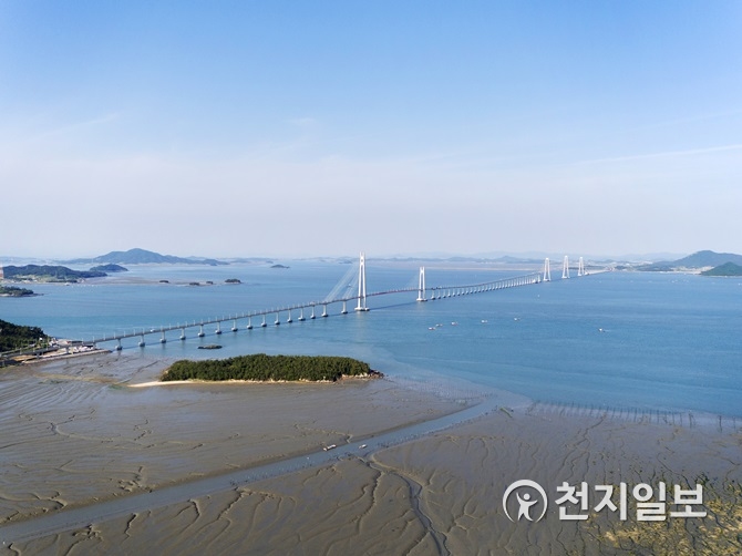[신안] 천사대교 개통 102일만에 방문객 220만명 넘어