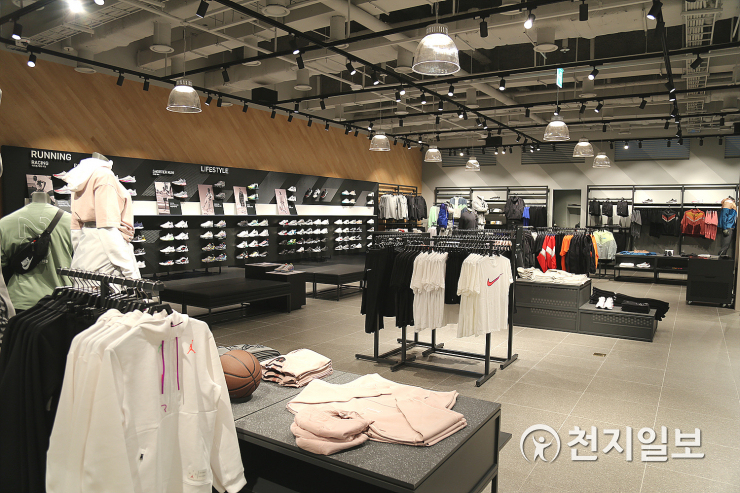 신세계백화점 충청점, 충청 최대규모 나이키 플래그쉽 스토어 오픈
