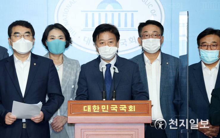 [천지포토] 노웅래 위원장, 미디어언론 상생TF 출범 기자회견