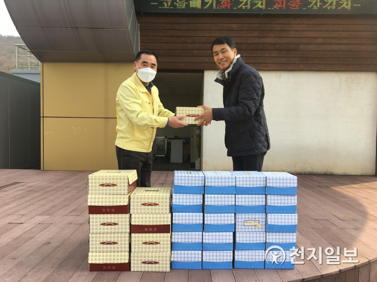 순천고들빼기 영농조합법인, 별량면에 사랑의 케이크 전달