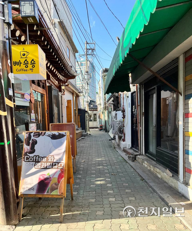 [현장in] 조금 나아지나 했더니… 거리두기 강화, 자영업자 청천벽력