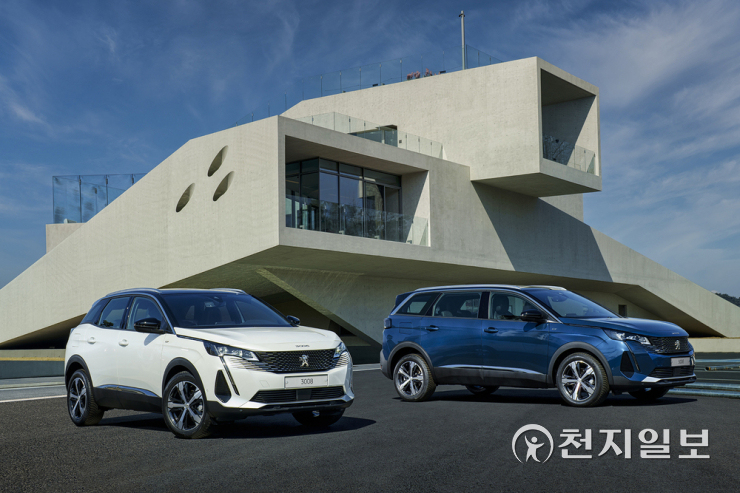 푸조, 3008·5008 SUV 가솔린 모델 출시