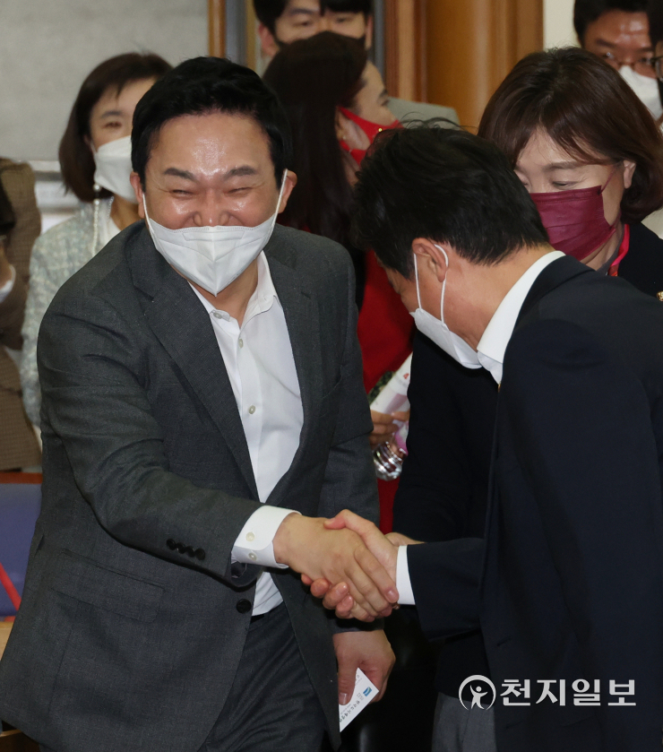 [천지포토] 정책토론회 참석하는 원희룡 인수위 기획위원장