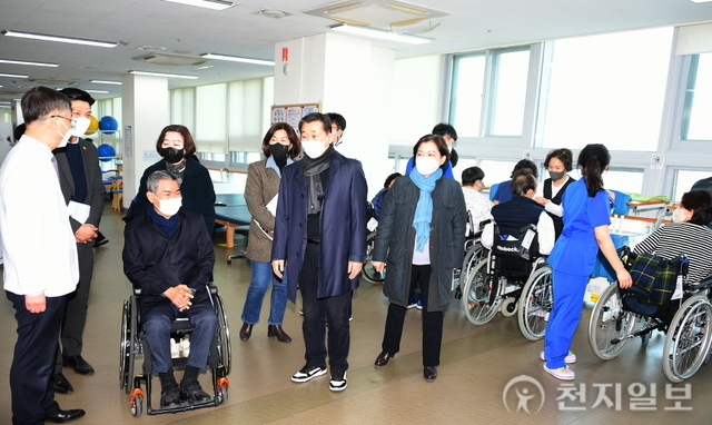 광주시의회 환경복지위원회, 호남권역재활병원 방문