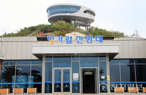 나주시, 문화예술 활성화 위해 빛가람전망대 기획전시실 무료 대관