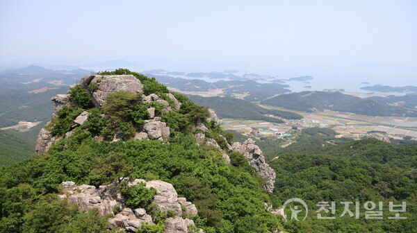 고흥 숨겨진 보석 팔영산 스릴 넘치는 산행