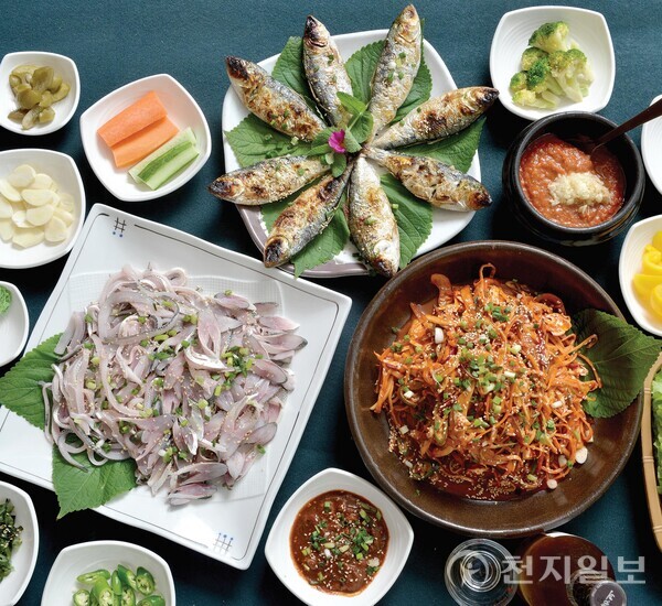 [지역축제] 섬진강 망덕포구, 은빛 전어와 함께 가을 포문 연다
