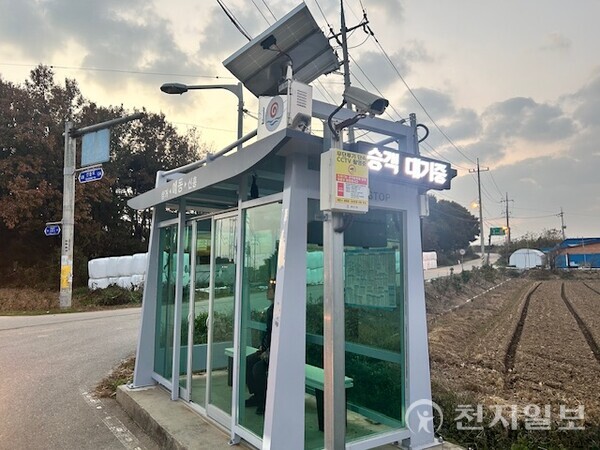 부안군, 농어촌버스 승강장 야간 LED 설치