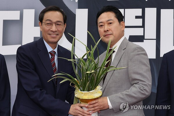 李대통령 회동 제안에 장동혁 "단순 만남 의미 없어"