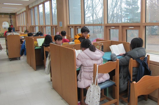 안양시 초등학생, 석수도서관에서 나흘간 집중 독서