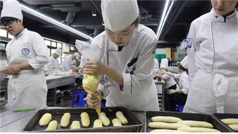 고려직업전문학교 호텔제과제빵학과과정, 동경제과학교와 연계 교육 확대