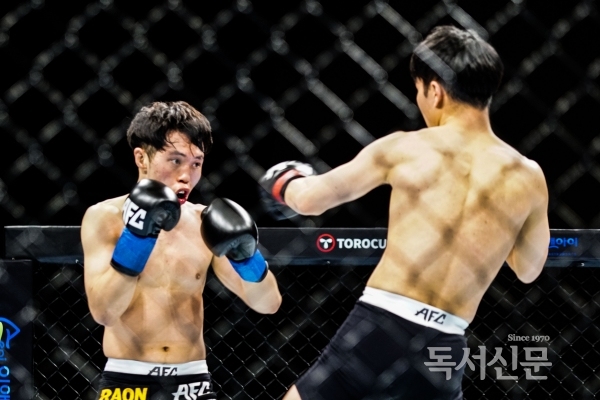 [포토] 멈추지 않는 킥과 펀치의 향연 AFC 11 개최