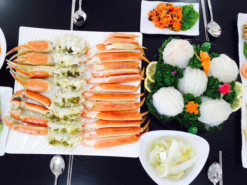 여러 TV프로그램 방영된 속초맛집 속초대게천국, 스끼다시 무한리필까지 안성맞춤