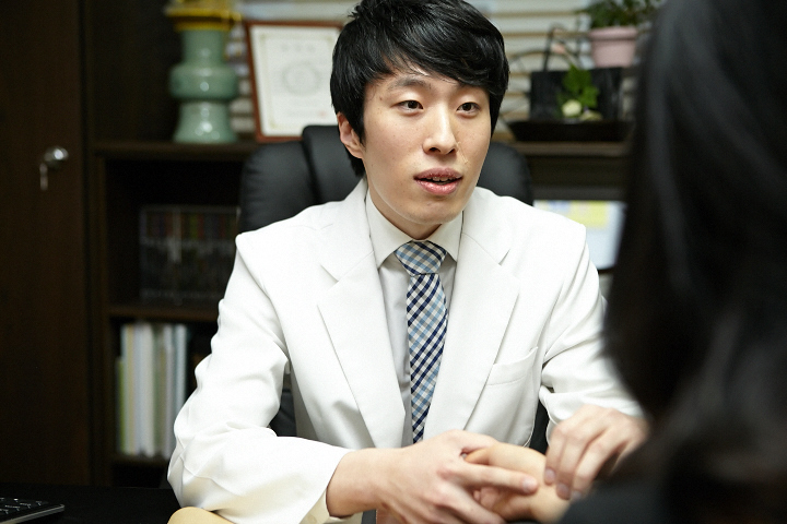 교통사고 직후 외상이나 통증 없어도 후유증 대비는 필수
