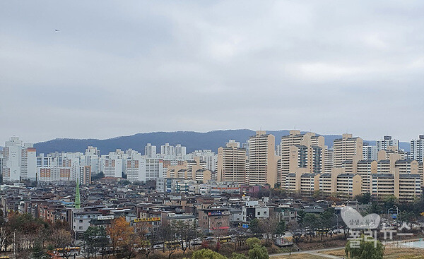 주택시장 찬바람, 택지 매입 주저하는 건설사