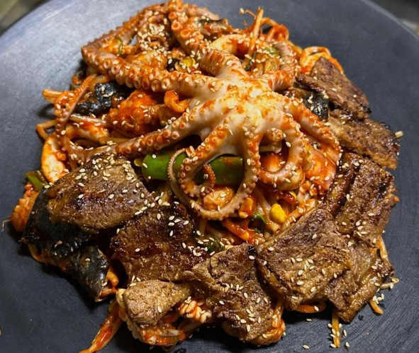 2TV 생생정보 돼지구이 아귀찜, 색다른 조합 인기...장독대 빙수 불빙수 이색 빙수 맛집