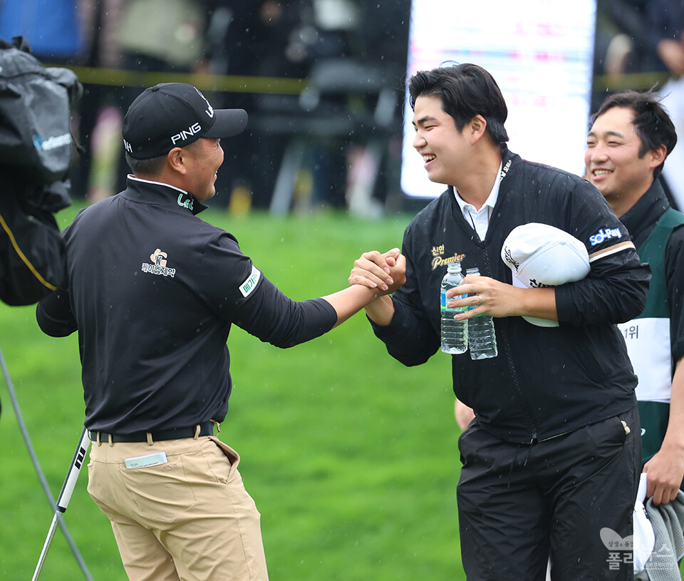 [KPGA] 장유빈, '우승 축하합니다~'