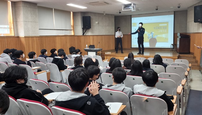 일산동부경찰서, 새학기 맞이 범죄예방활동에 나서