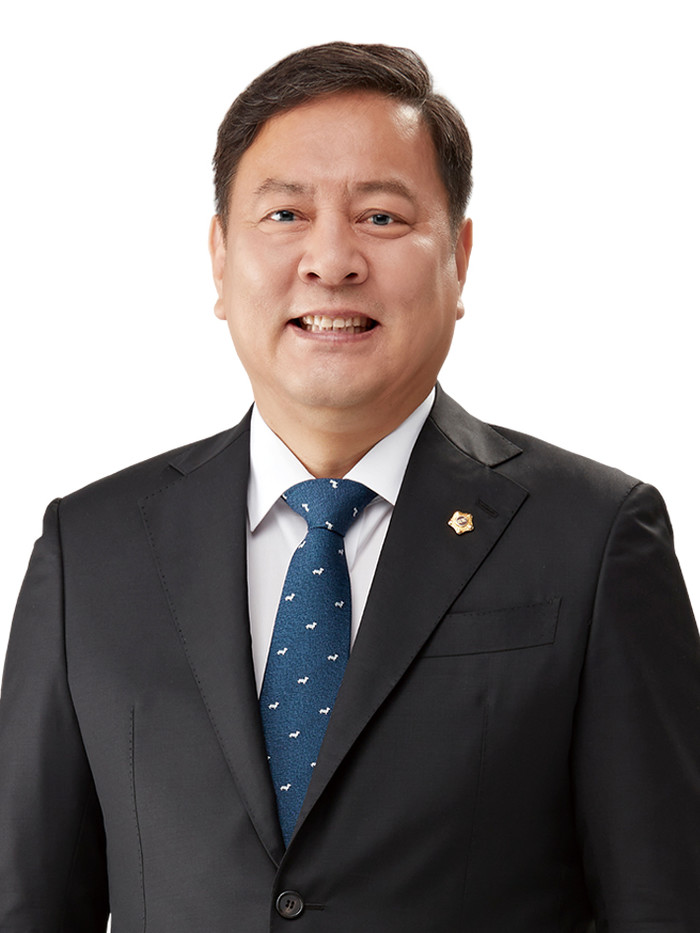 성남시의회 더불어민주당 16명 합의추대로 조정식 대표 의원 선출