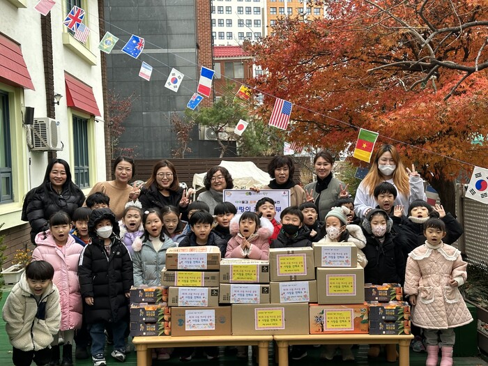 예일몬테소리어린이집, 인천시 부평구 부평1동에 사랑의 라면 250개 기부