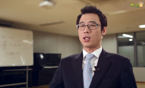 박사 개그맨 이윤석, "나는 약골 개그의 창시자"