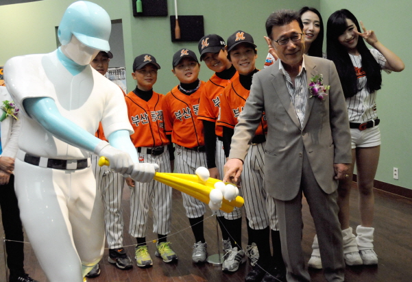 롯데 광복점, 프로야구 30주년 특별 기념 전시회