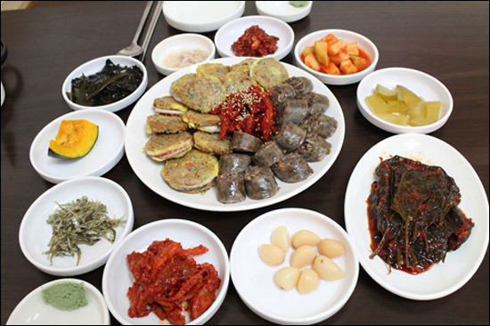 속초아바이마을맛집에서 파는 명태순대가 함경도의 진짜 순대