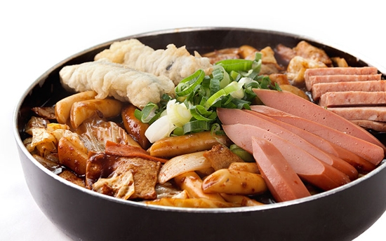 대학로 낙산공원 이색 떡볶이 전문점 ‘코야코’ 공연표 지참 이벤트 진행 중