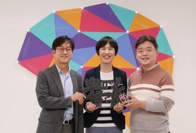 [브레인셀럽] 책 읽는 뇌는 어떻게 다를까?