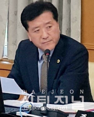 조원휘 스카이로드 물 먹는 하마로 전락...