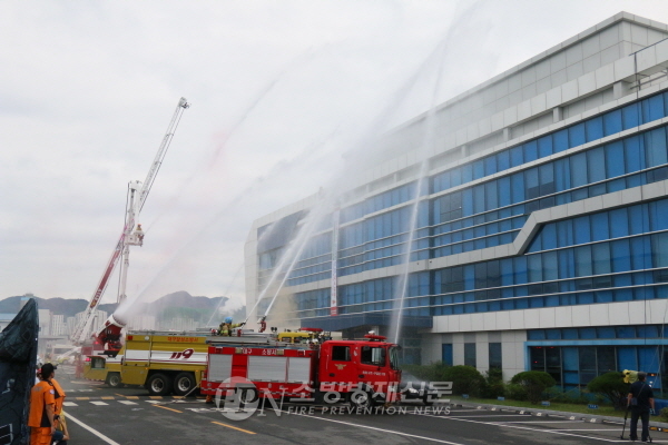 달성소방서, 달성군청ㆍ경창산업(주) 공장서 긴급구조 종합훈련