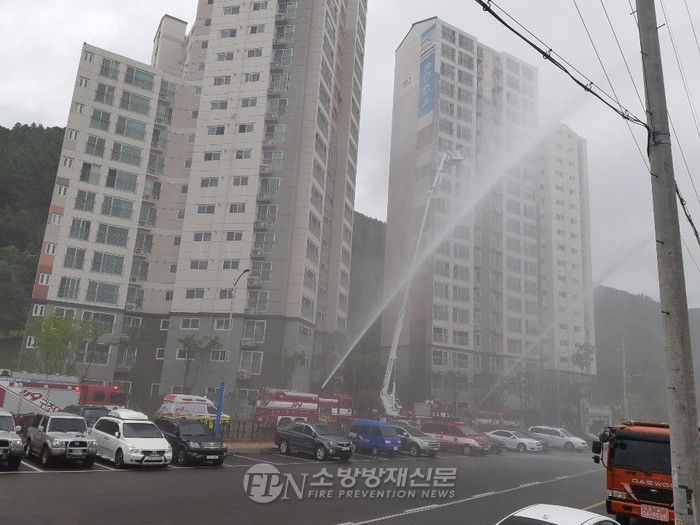 괴산소방서, 고층 건축물 무각본 화재 대응 훈련