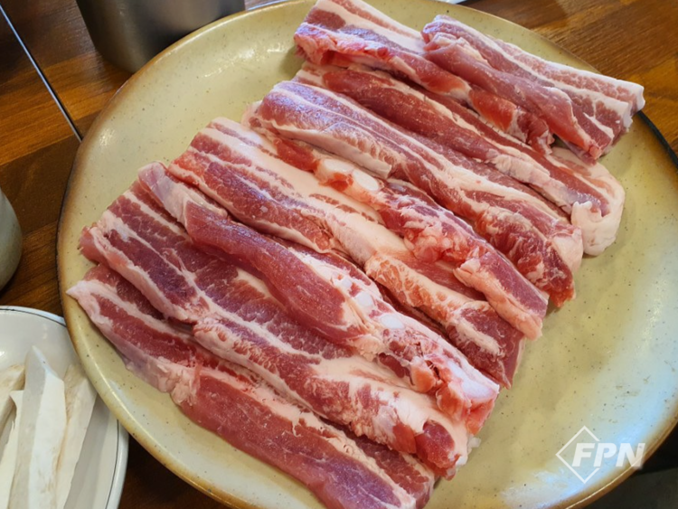 [소방관 추천 맛집] 마음을 나누고 싶은 이가 있다면, 삼겹살의 정석 시골생고기