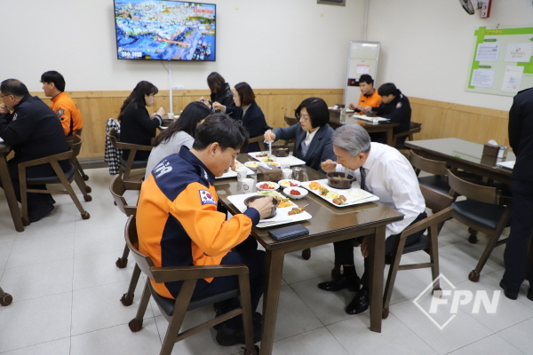 윤환 계양구청장, 구내식당 벤치마킹 위한 계양소방서 방문