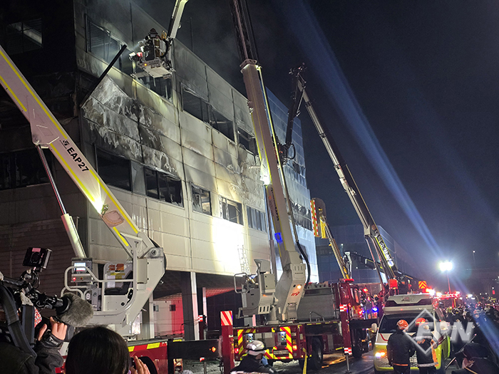 대전 공장 화재 사망자 10명, 실종 4명 관련자료 2