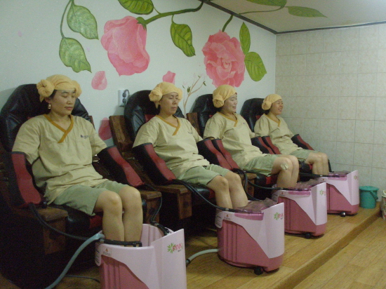 <업체탐방>´수족온욕·한방생약´… 다이어트 인기