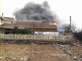 양평군 옥천 창고서 화재..인명피해 없어