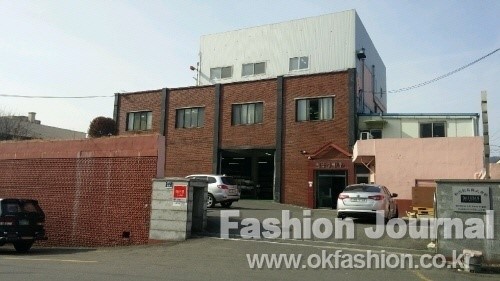 백산무역, 백산자카드(주)로 상호 변경