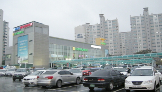 지역민 울린 농협 하나로마트, 국회 로비 의혹까지