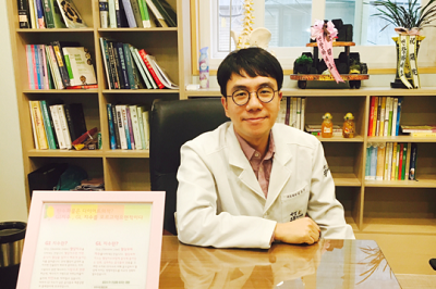 블랙아이스로 인해 대형사고 많은 겨울철 교통사고, 한의원에서 후유증 치료 가능