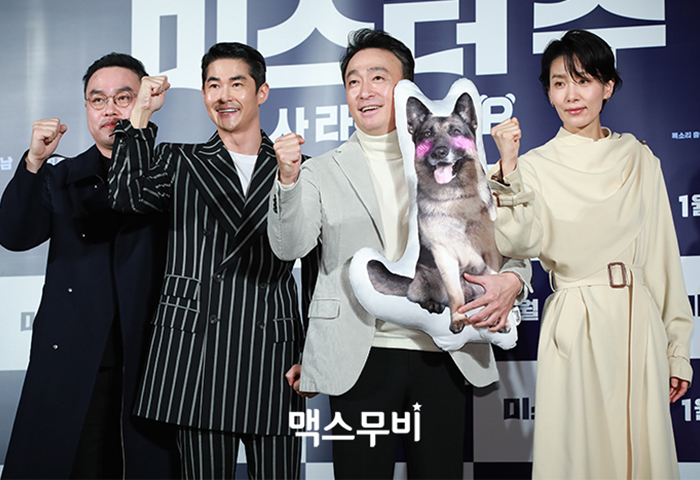 현장 | ‘미스터 주’ 이성민X김서형X배정남, 웃음 자아내는 역대급 팀플레이