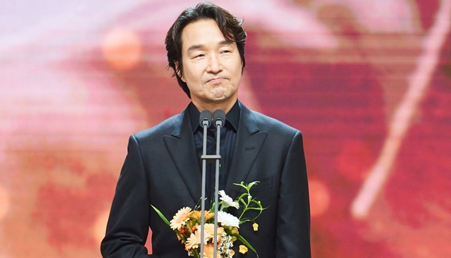 대상 소감 중 울컥했던 한석규, 다큐 내레이션 참여한 사연은