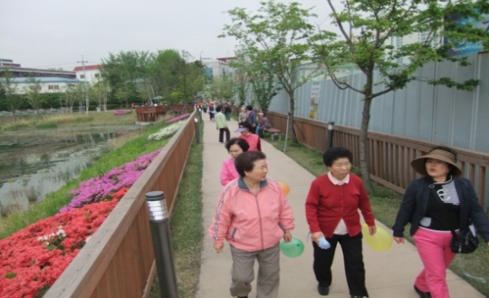 한걸음에 건강 가득, 한걸음에 행복 가득