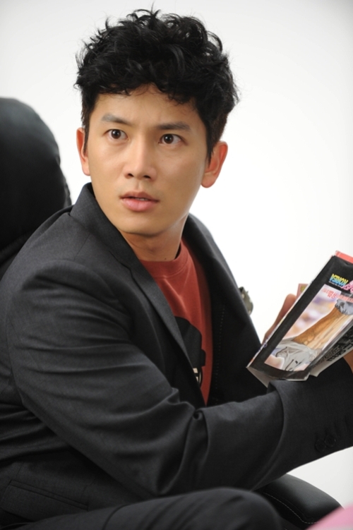 보스를 지켜라 지성 파마머리-최강희 현란한 발차기 화제