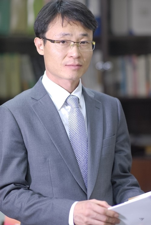 [법률-인터뷰] ‘자동차 연비 과장 사건 등 집단소송’ 김웅 변호사(법무법인 예율 대표)