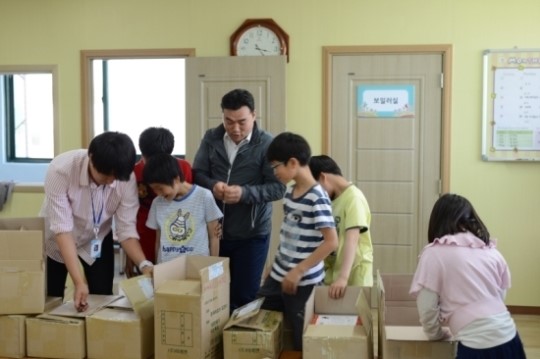 (주)다이니폰스크린코리아 도서기증